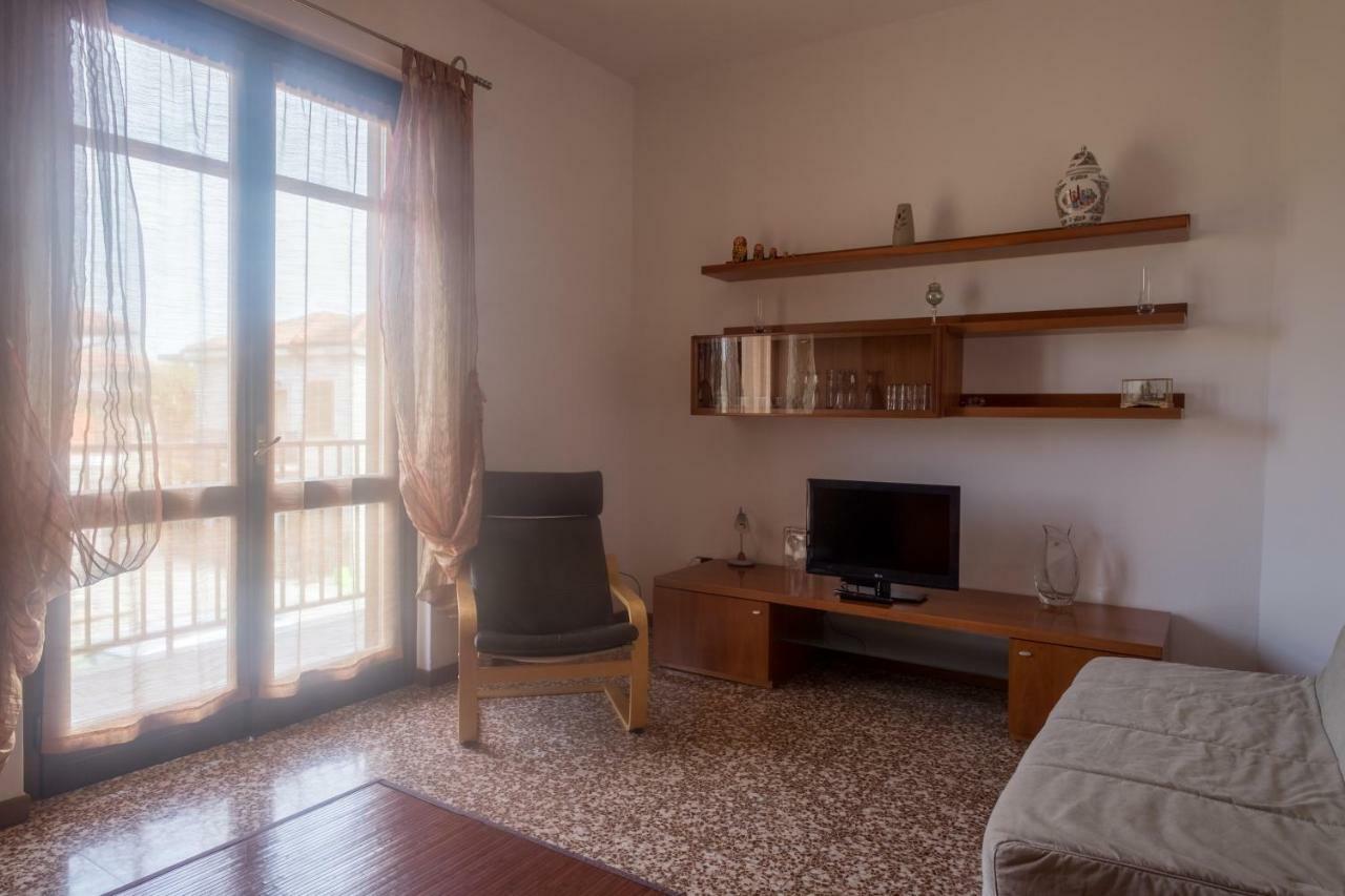 B&B Le Camelie Bareggio Exterior photo
